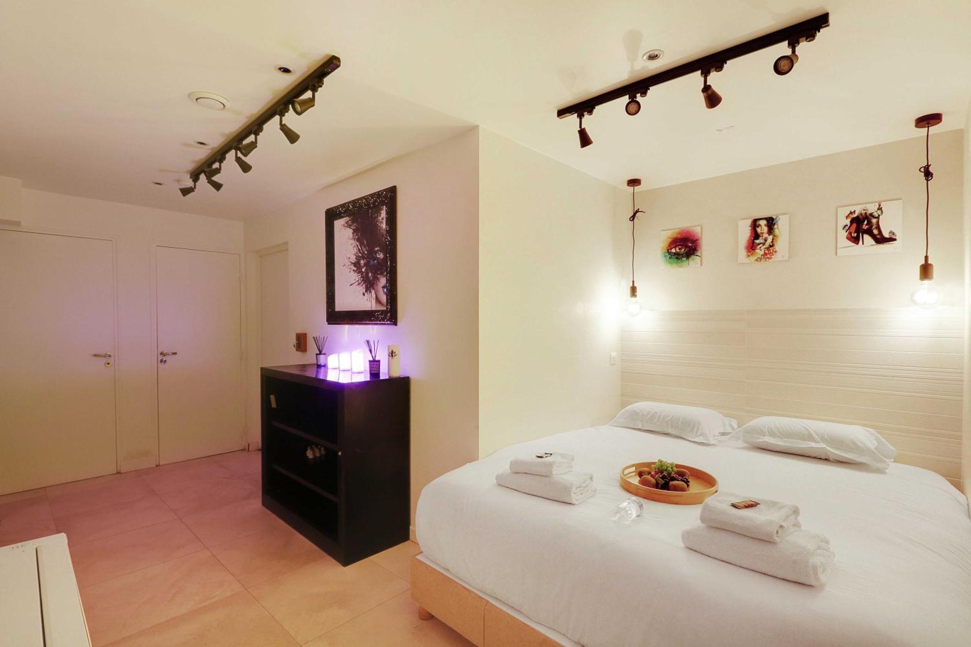 Intimate Apartment With Air Conditioner & Jacuzzi 2Br 6P Montmartre Paris Luaran gambar