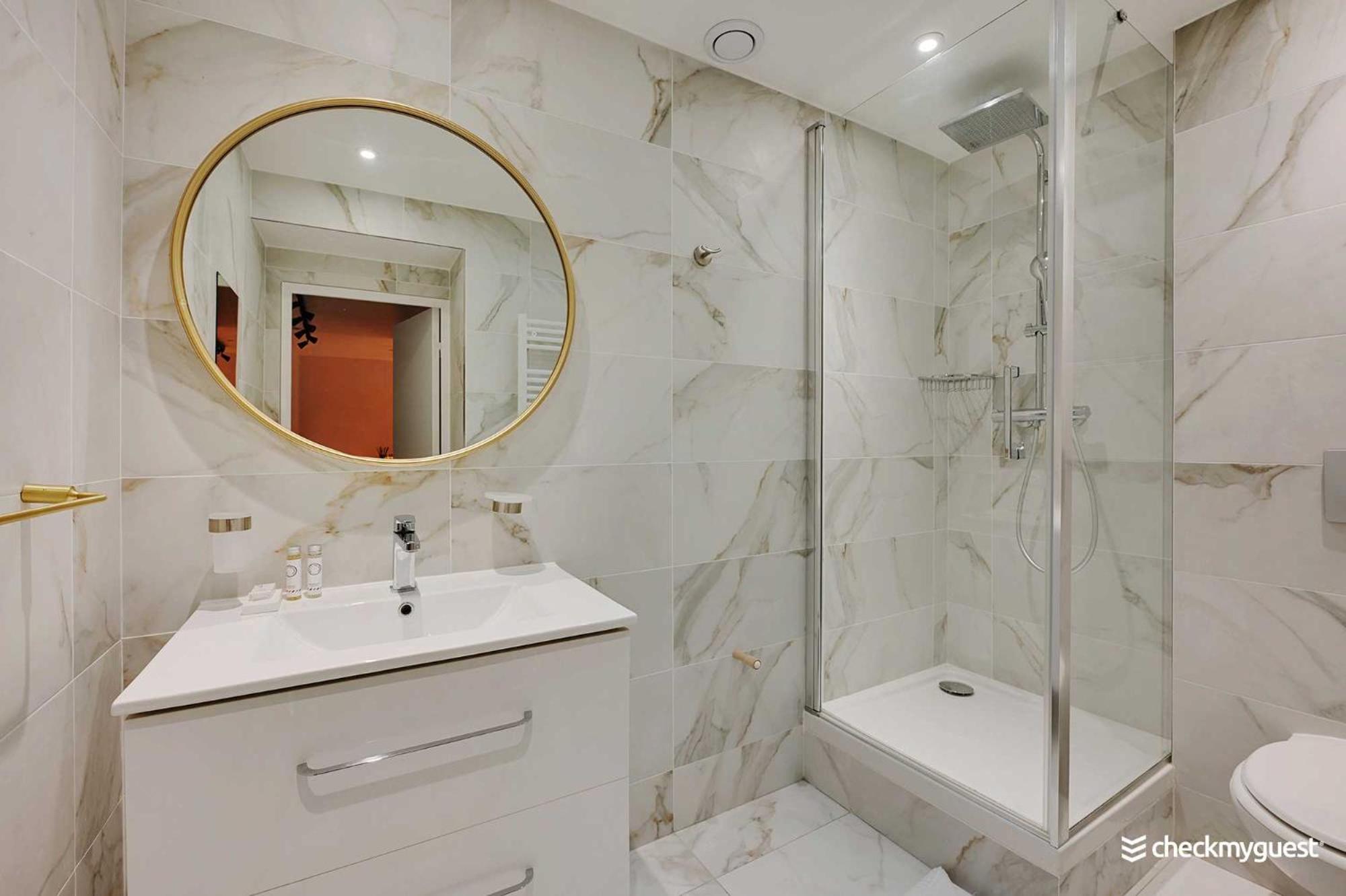 Intimate Apartment With Air Conditioner & Jacuzzi 2Br 6P Montmartre Paris Luaran gambar