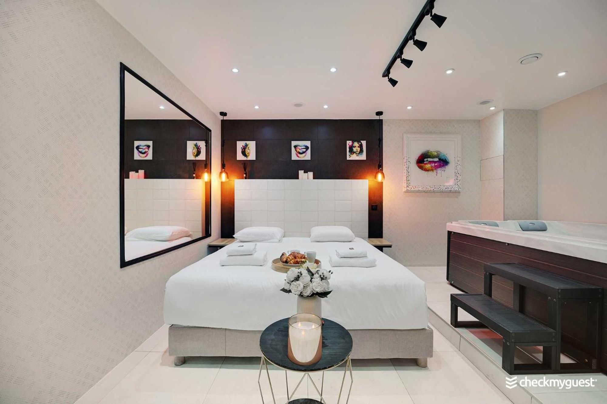 Intimate Apartment With Air Conditioner & Jacuzzi 2Br 6P Montmartre Paris Luaran gambar