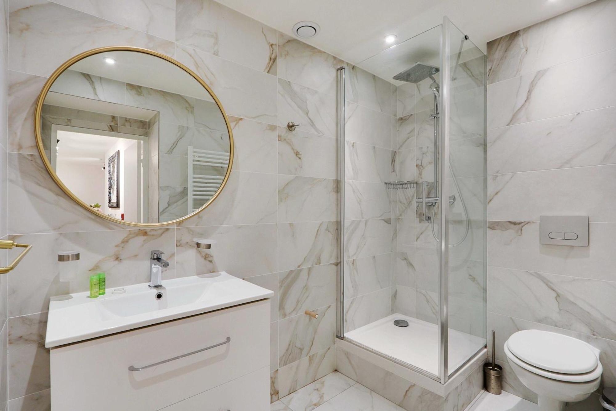 Intimate Apartment With Air Conditioner & Jacuzzi 2Br 6P Montmartre Paris Luaran gambar
