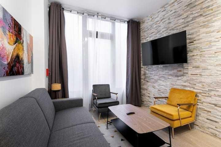 Intimate Apartment With Air Conditioner & Jacuzzi 2Br 6P Montmartre Paris Luaran gambar